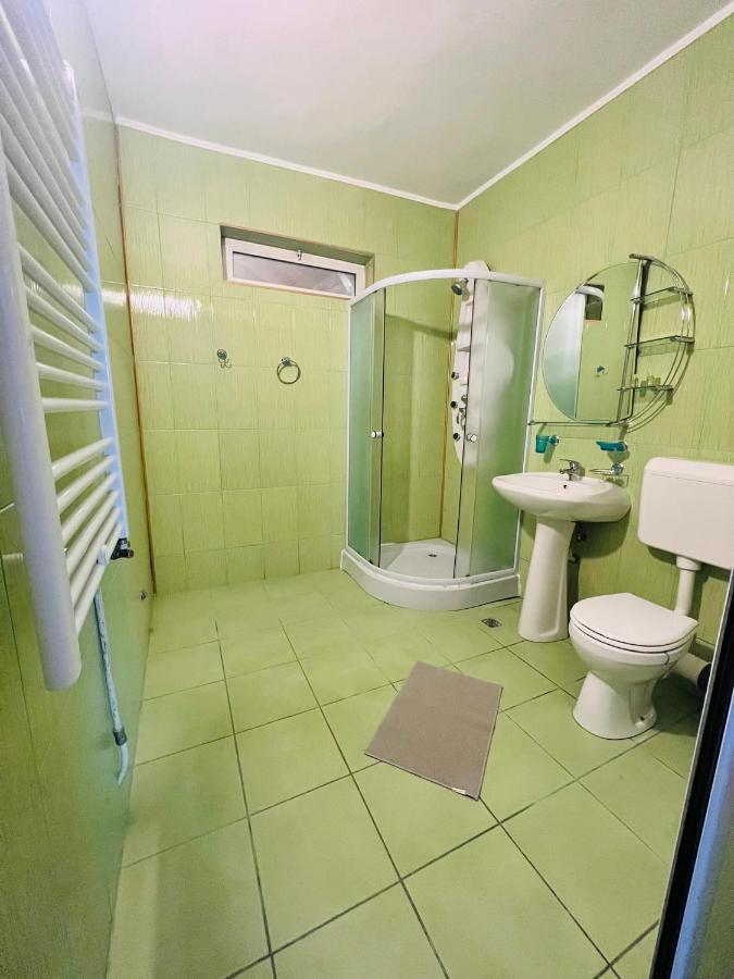 Hypnotic Villa Piteşti Kültér fotó