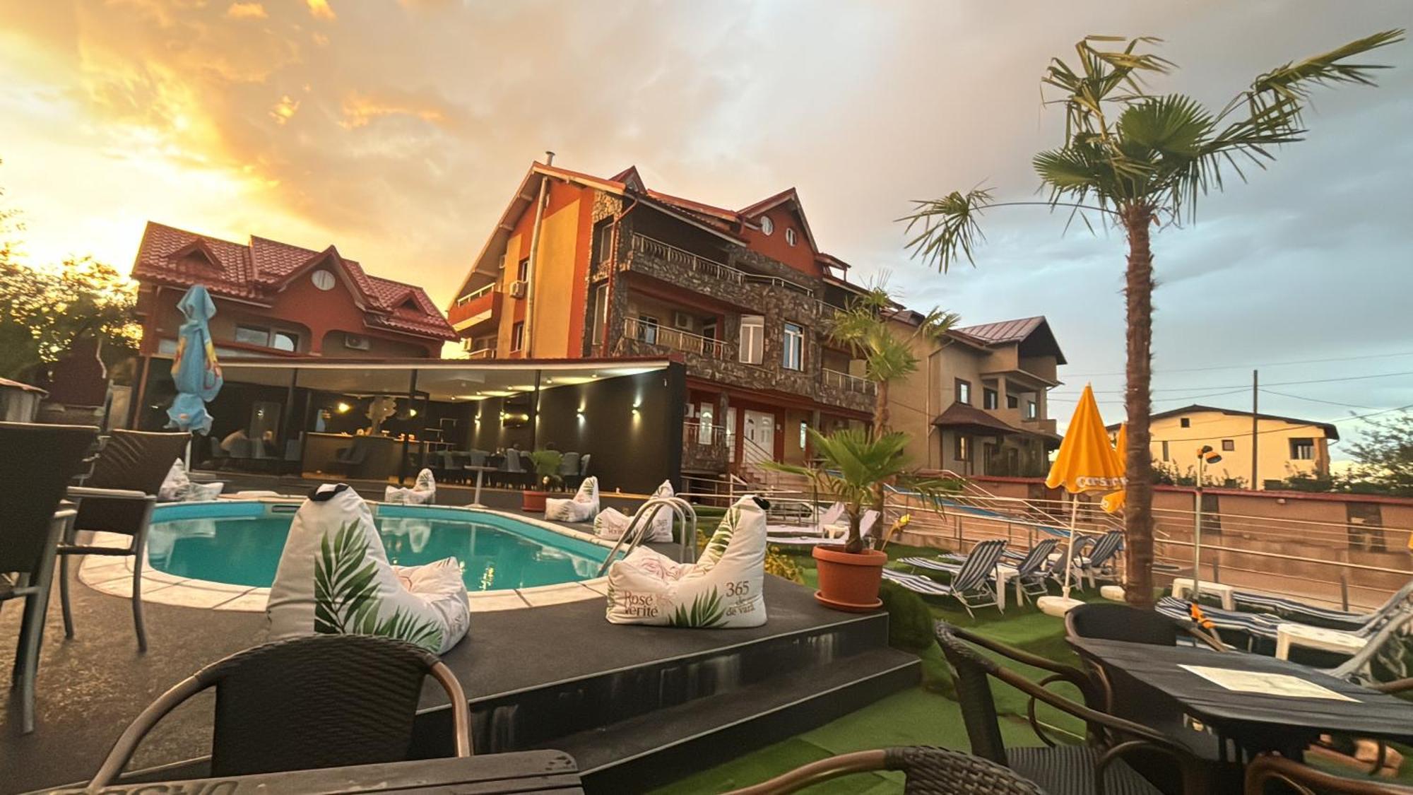 Hypnotic Villa Piteşti Kültér fotó
